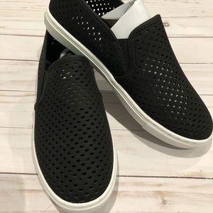 Steve Madden slip on sneakers